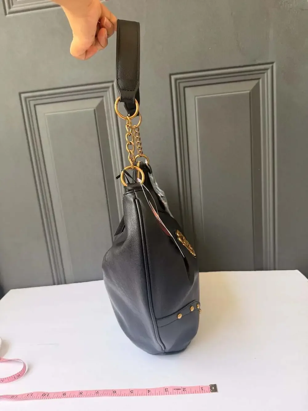 Juicy Couture In Her Juicy Era Hobo Bag in Black